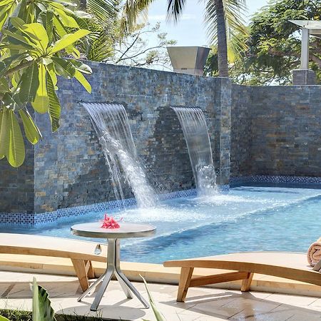 Denarau Island ザ パームズ デナラウアパートホテル エクステリア 写真